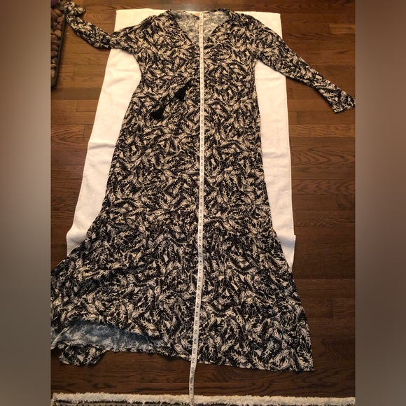 Maxi Dress - Picture 5 of 10